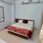 Hotel Adiraj Palace and Lodging Hotels in Shani Shignapur