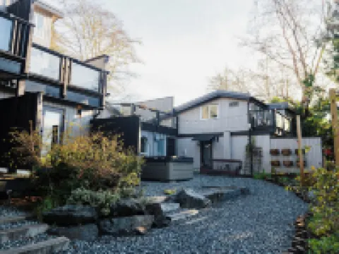 シクルーデッド オーシャンフロント - アップステアーズ トフィーノのホテル