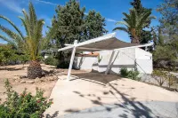 Pomba beautifully renovated with heated pool!