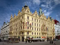 Hotel Kings Court