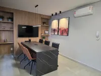 Pajuçara的公寓，客廳有空調，健身房，游泳池和小童區