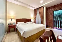 Thong's Inn Hotel Kualanamu Hotels in Tumpatan Nibung