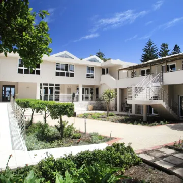Abalone Guest Lodge