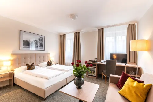 Altstadthotel Wolf-Dietrich - С бассейном