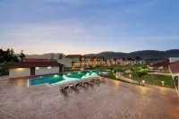 The Fern Sattva Resort Polo Forest, Series by Marriott - piscina