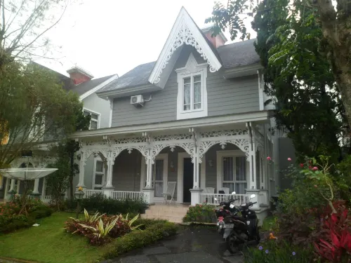 Villa Kota Bunga Mawar - Airport Shuttle