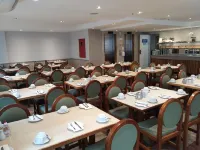 Real Palace Hotel Hotels near Leme Beach
