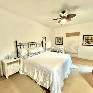 Beautiful 4BR/4BA.Close to HHI/SAV/BEU, 5 minutes to Palmetto Bluff's entrance
