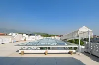 House Seven Hotels in Khoi Maira