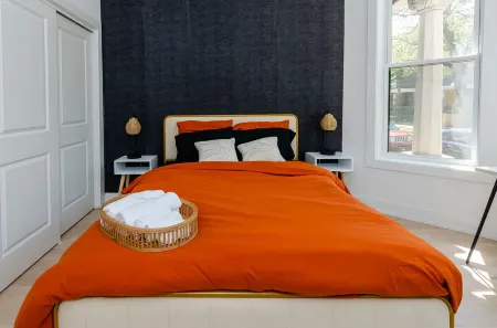 Bronzeville Manor walking distance to hospitals Отели рядом с достопримечательностью «Музей науки и промышленности»