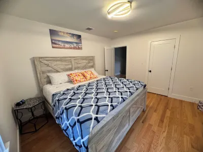 Modern/Luxury Condo Norwood