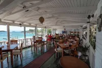 Hotel Castle Hotels in Ksamil