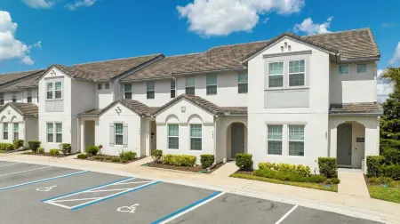 Marvelous 4 Bedroom w/ Pool @ Festival Resort 197 Отели в г. Давенпорт