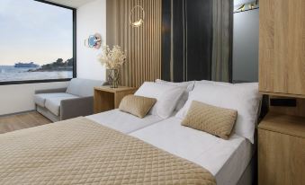 Via Mare Luxury Rooms