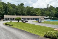 Scottish Inn Maggie Valley Hotels near Maggie Valley Opry House
