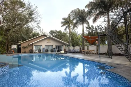 Basilica Resort - Where Luxury Redefines Отели рядом с достопримечательностью «Panchgani Hill Station Point»