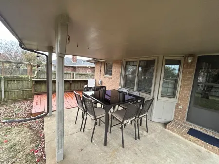 Peaceful Retreat near Medical Mile in Springfield