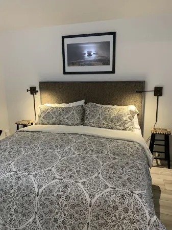 1 min. walk to Ski Lift/Gondola, shopping & dining! Perfect location!New Remodel