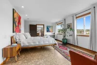 Penthouse in Browne’s Addition – 3Br/3BA, Views, Sauna, Two Balconies, 2,400 SF, - Boutique