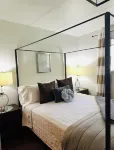 Artsy Cozy & Central! Near Berkeley, Royal Oak, DTWN Detroit, Zoo & Dream cruise Hotels near New Orleans Mall