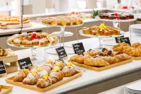 Hotel Ariane - Beachfront, Breakfast XXL & Sea View - breakfast