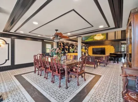 Fruit Trees, Farm Stay, Ranch Retreat, Lake Access