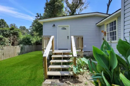 Experience USMC History: 10 min to Parris Island