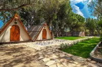 Nest Beach Bungalows and Camping Datça