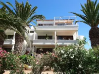 Nice apartment to the side golf course with pool, internet, TV in many languages