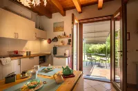 Il Laghello Wood House Hotels in Framura