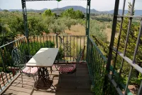 Apartment in old farmhouse Hotels in El Comtat