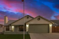 Fully-furnished home with private saltwater pool & patio-BBQ