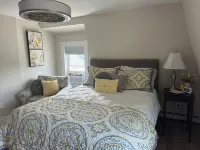 Just Renovated-Spacious 2 Bedroom-Downtown Plymouth-Cozy Get Away