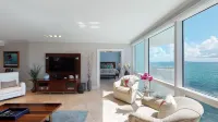 Lighthouse 2C - Beautiful Condo at The Lighthouse - Inquire Now for Specials! Hotels in Sint-Maarten
