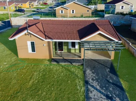 Luxurious Ocean View Stay at Stonebrook Manor.