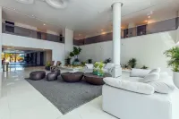 BEACH FRONT BRAND NEW PENTHOUSE ON EAGLE BEACH