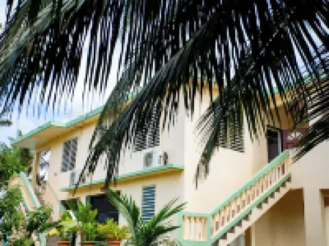 Beachfront Bliss 4-bedroom house with WiFi and AC in Aguada Hotels in Aguada