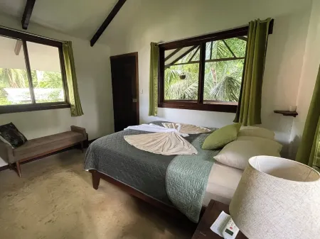 Casita de 2 Plantas Cerca del Parque Nacional Tortuguero. Ideal Para Relajarse Отели в г. Тортугеро