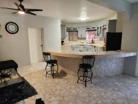 PENTHOUSE VIEW AND FLATS VACATION HOME 1)