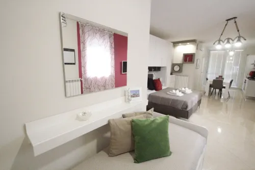 B&B Elles Con Parcheggio Interno e Ricarica Auto Elettrica - 4-Star