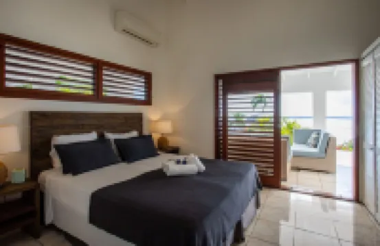 My Sunny Place; private villa with gorgeous 180 degrees ocean view & pool