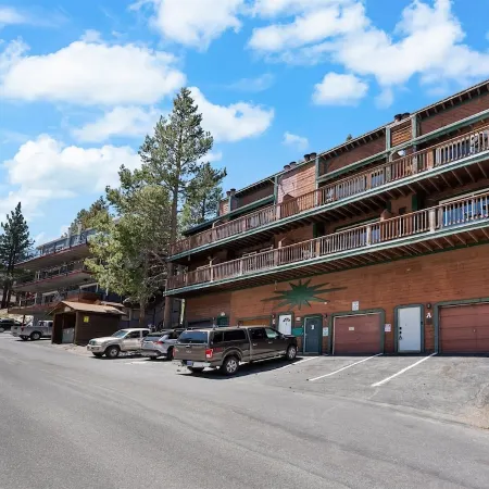 Luxurious Ski In Ski Out Heavenly Condo