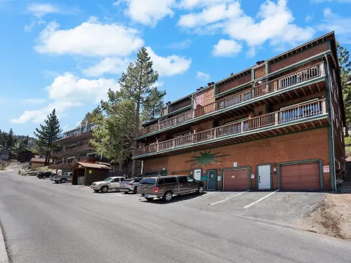 Luxurious Ski In Ski Out Heavenly Condo