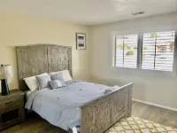 INDOOR SWIMMING POOL AND VERY SPACIOUS AND LUXURY