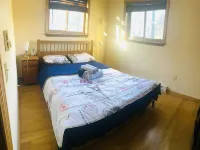 Vacation home In Pocono mountains,community.private hot-tub,indoor &outdoor pool