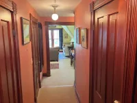 Lovely C.1890 Flat with Garden in Historic Downtown