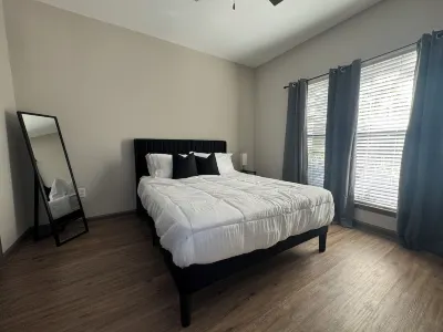 2-bedroom/2-bathroom apartment in enjoyable Dunwoody with AC, fitness room, WiFi