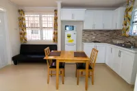 THE COTTAGE, SAINT DAVIDS, CHRIST CHURCH, BARBADOS modern 1 bed villa with pool