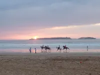 2 rooms nice and comfortable at the gates of Medina with a large terrace