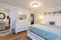 Adorable Lake House near Pates Ford Marina